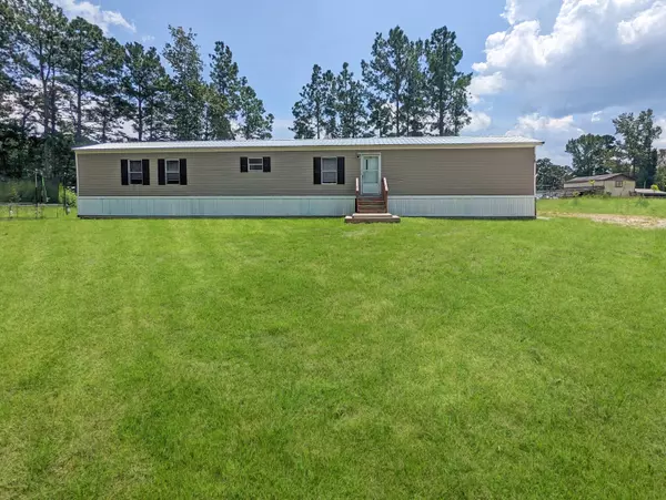 128 Hazel Ln, Cross, SC 29436