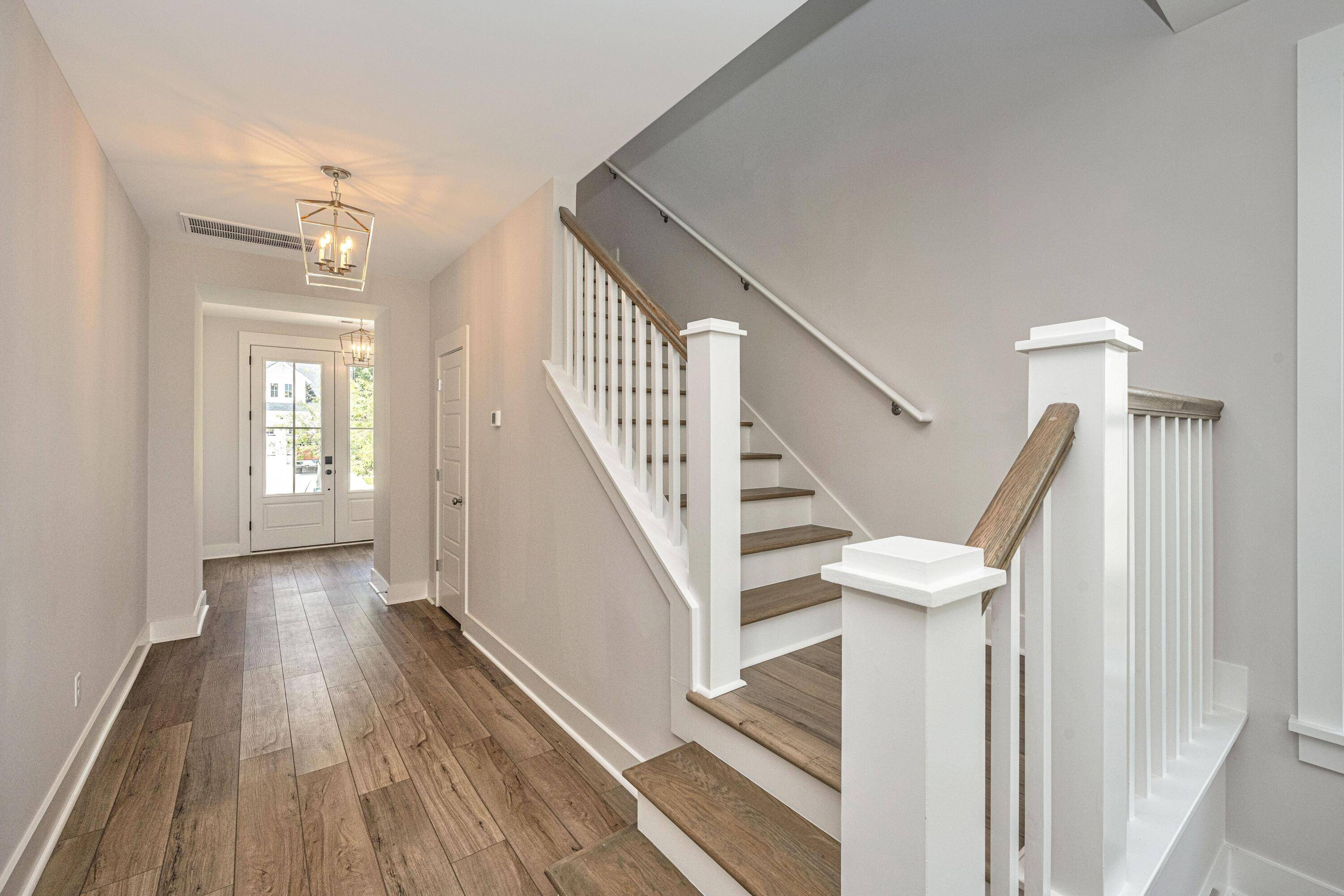 Summerville, SC 29486,118 Sandy Bend Ln