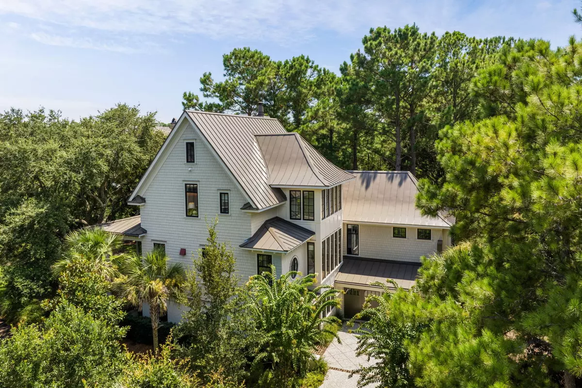 Kiawah Island, SC 29455,498 Claret Way