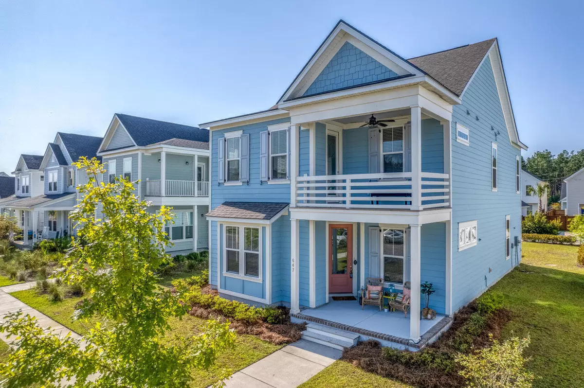 Summerville, SC 29486,647 Blueway Ave