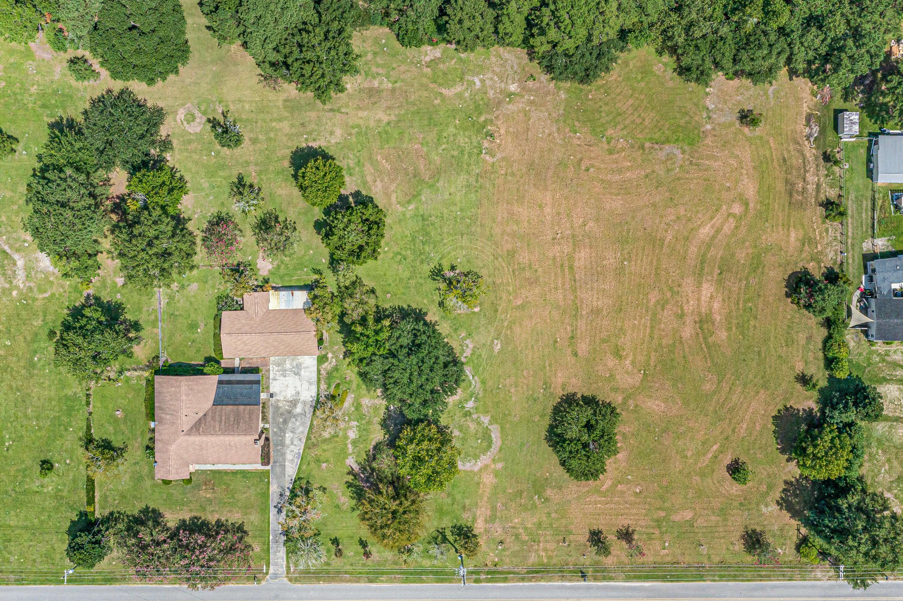 211 Elrod Dr, Goose Creek, SC 29445