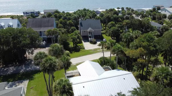 Edisto Island, SC 29438,413 Pompano St