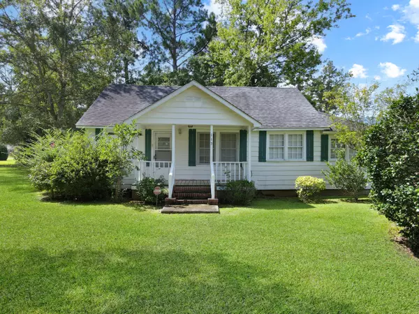 Andrews, SC 29510,113 W Juniper St