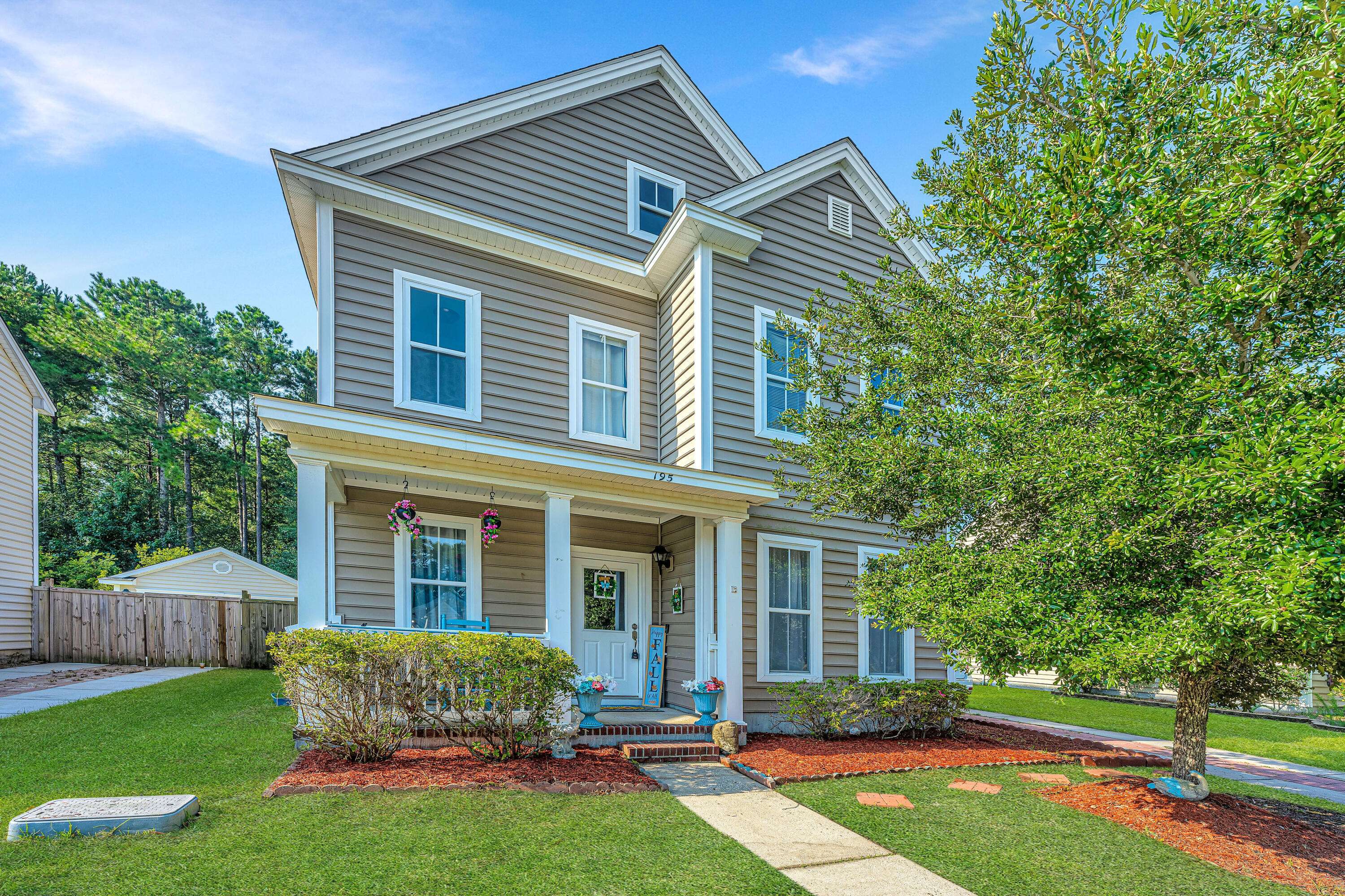 Summerville, SC 29483,195 Avonshire Dr
