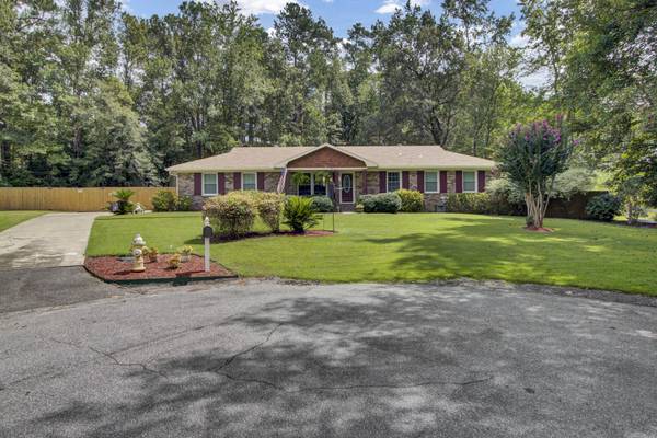 Summerville, SC 29485,105 Beth Ct