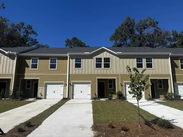 5349 Cardinal Crest Bluff, North Charleston, SC 29418