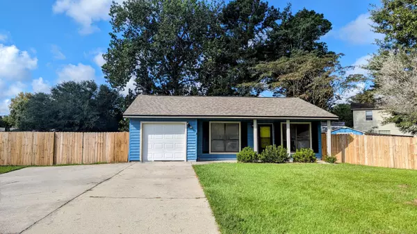 106 Sapling Ct, Moncks Corner, SC 29461