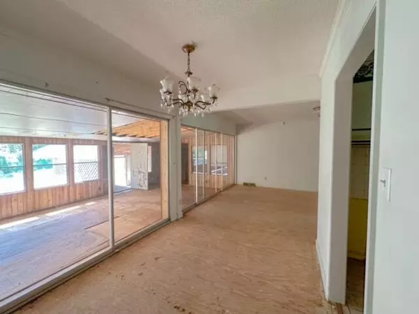 Bowman, SC 29018,5952 Charleston Hwy