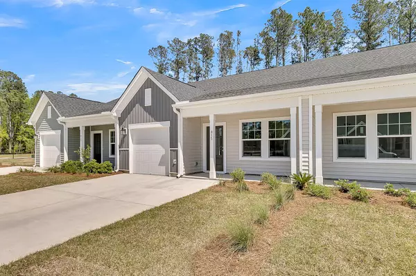 Summerville, SC 29486,815 Descartes Street