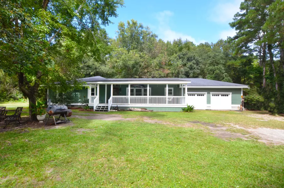 10062 S Carolina Rd, Mcclellanville, SC 29458