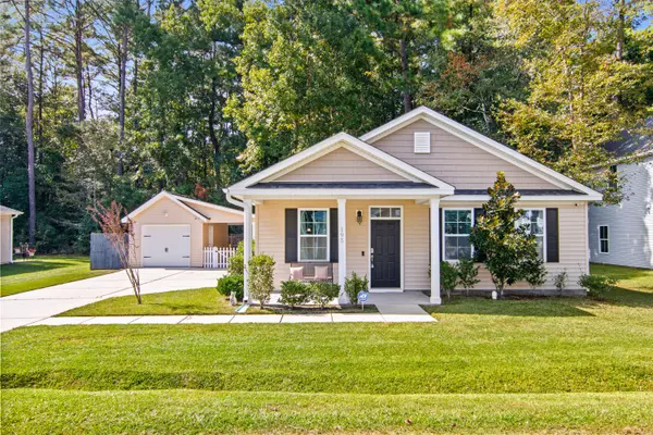 Summerville, SC 29485,195 W Pine St