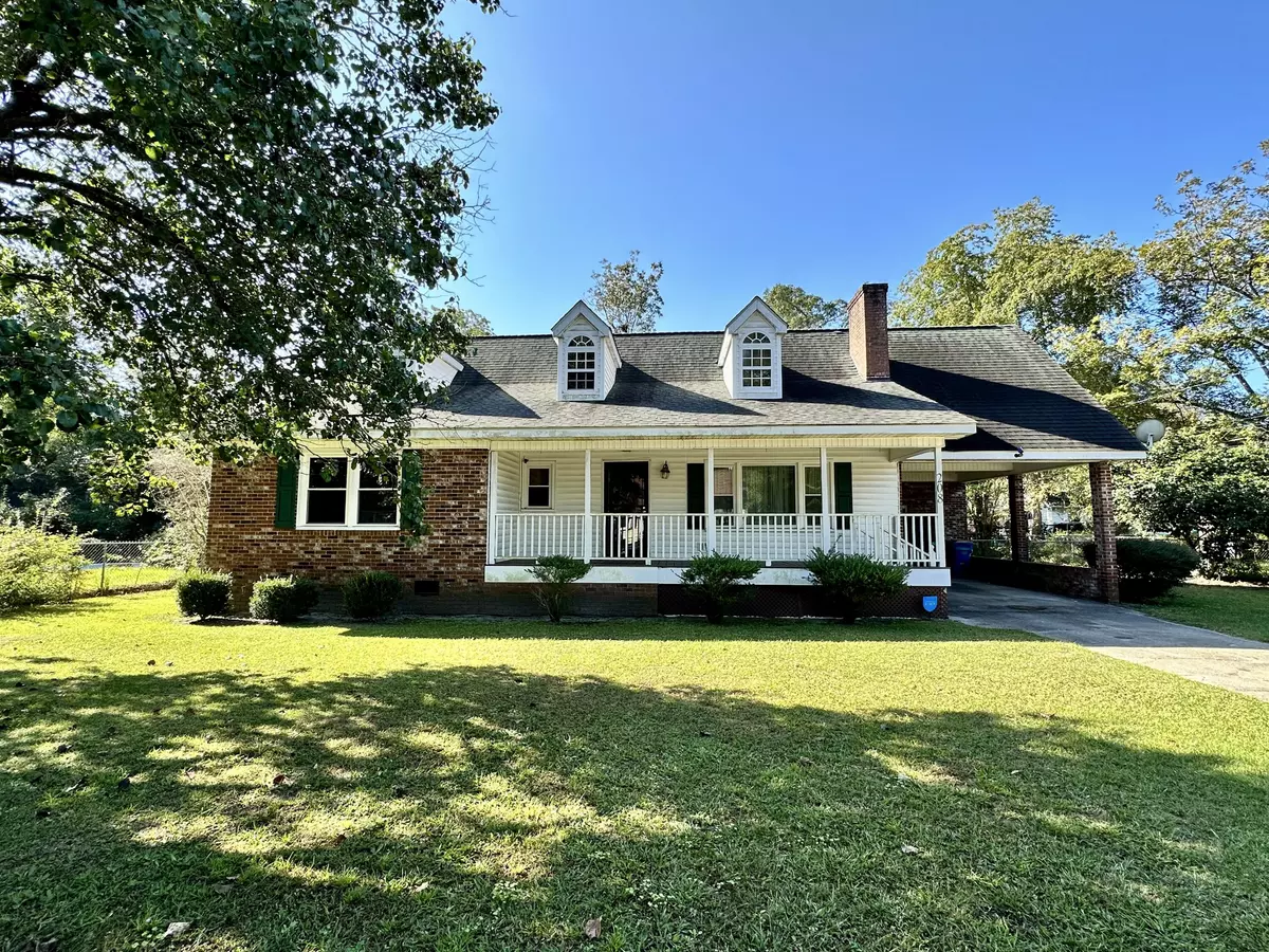 Kingstree, SC 29556,208 Cooper St