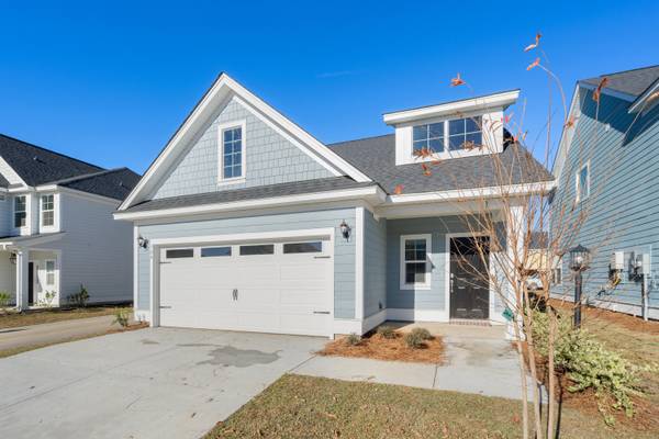 2 Eagleview Dr, Moncks Corner, SC 29461