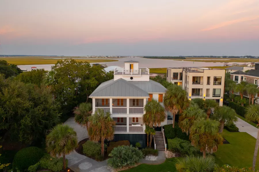 906 Middle St, Sullivans Island, SC 29482