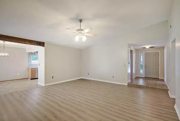 North Charleston, SC 29420,4611 Battery Range