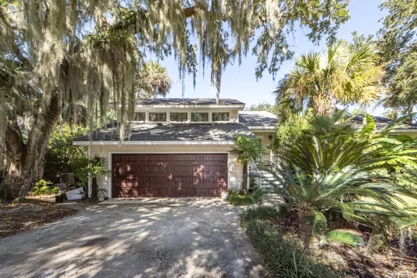 112 Sparrow Dr, Isle Of Palms, SC 29451