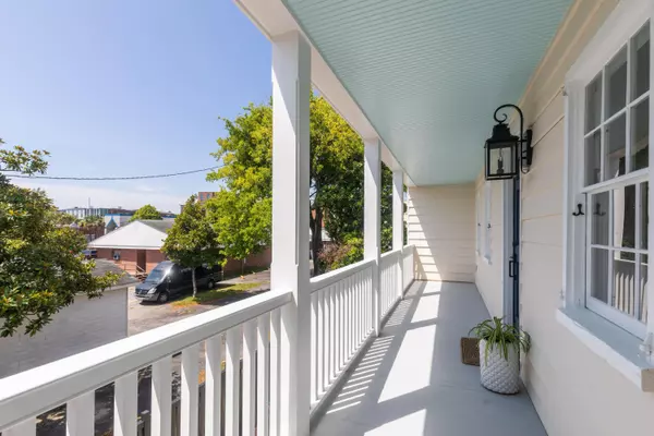 Charleston, SC 29403,61 Nassau St