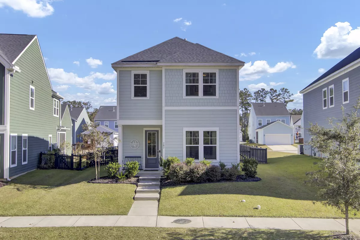 Summerville, SC 29483,282 Oak View Way