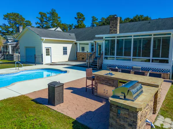 Moncks Corner, SC 29461,207 Land O Pines Cir