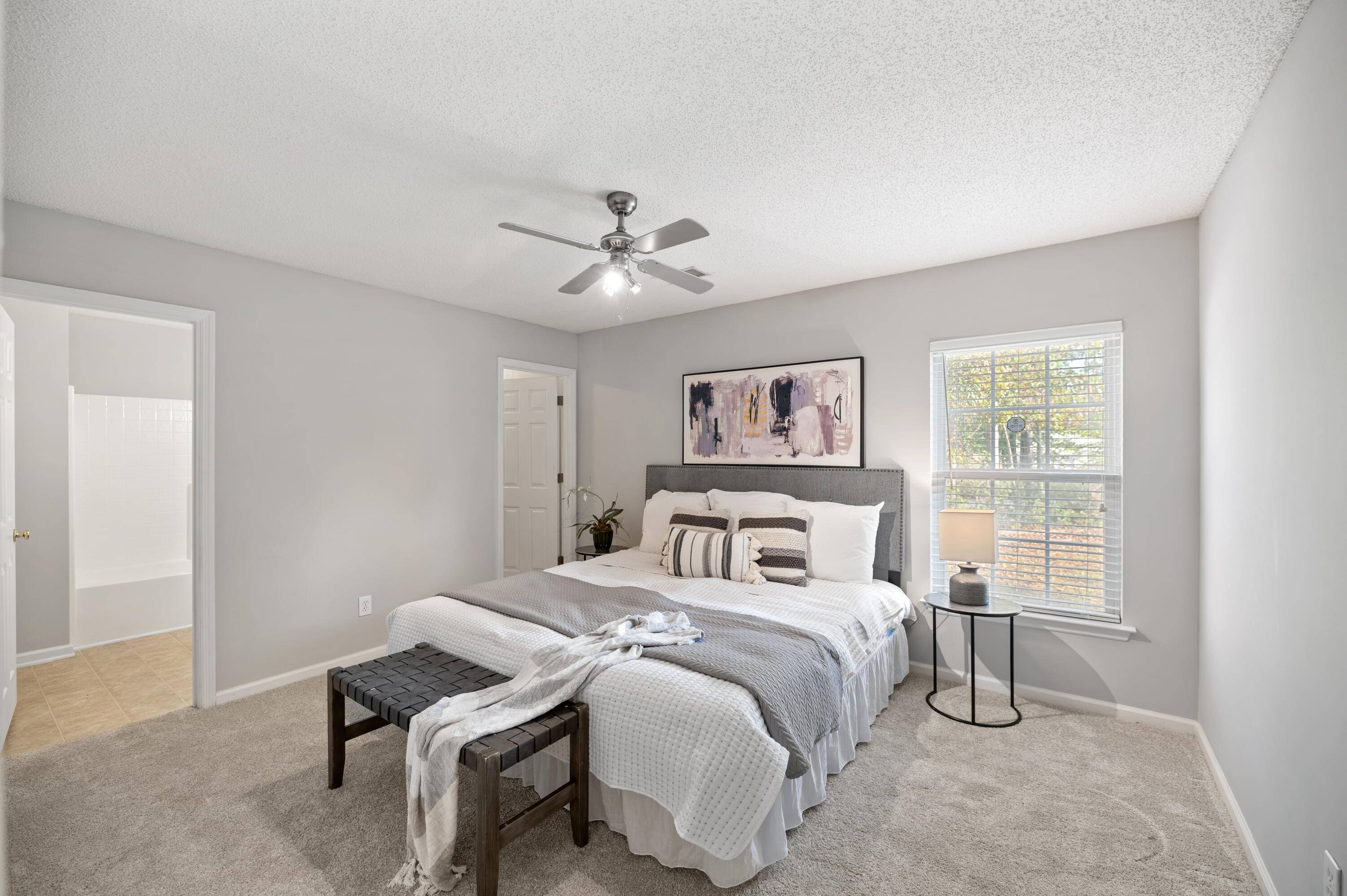 100 Avalon Rd, Summerville, SC 29483