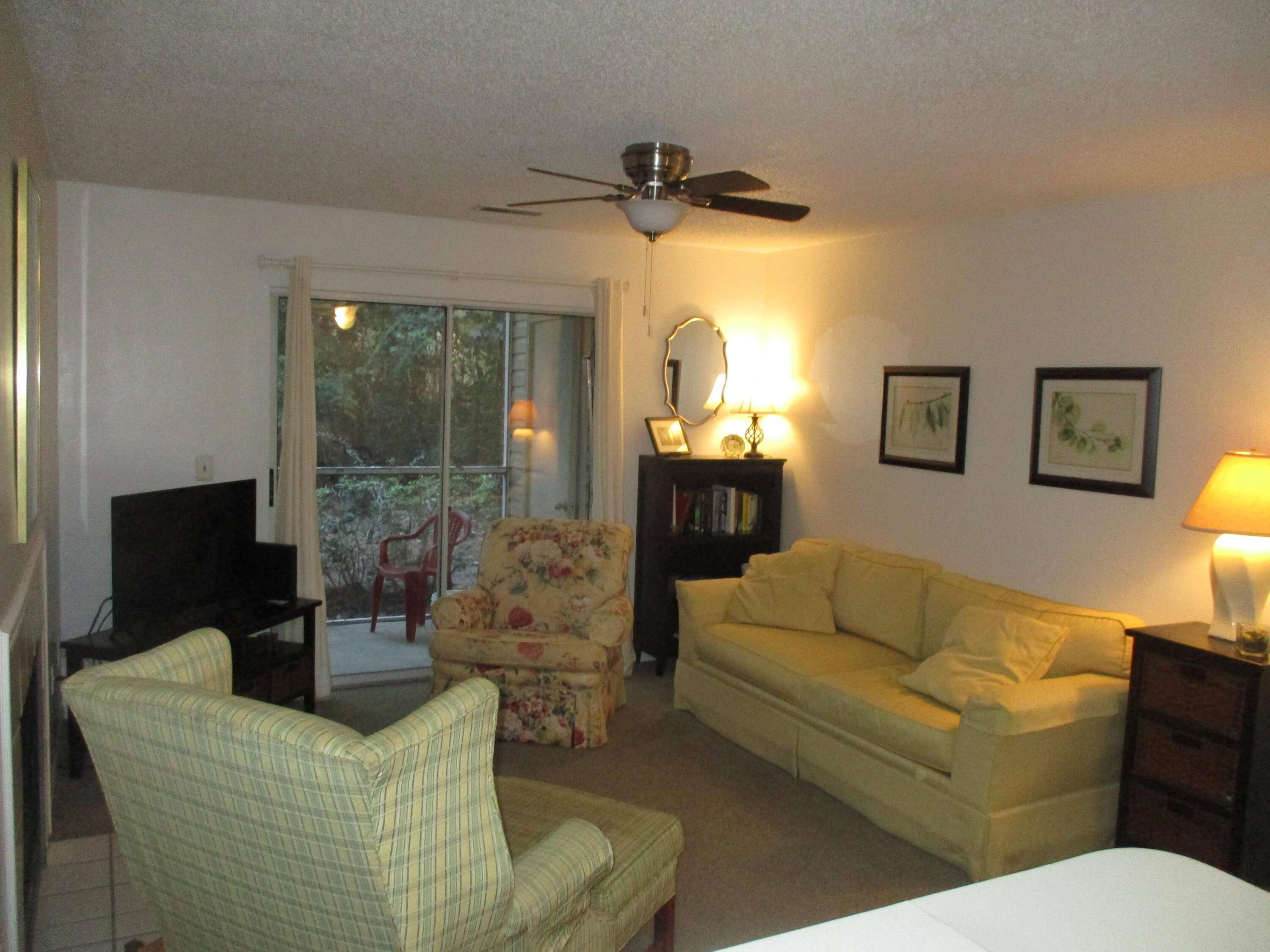Mount Pleasant, SC 29466,2011 N Highway 17 #1200b
