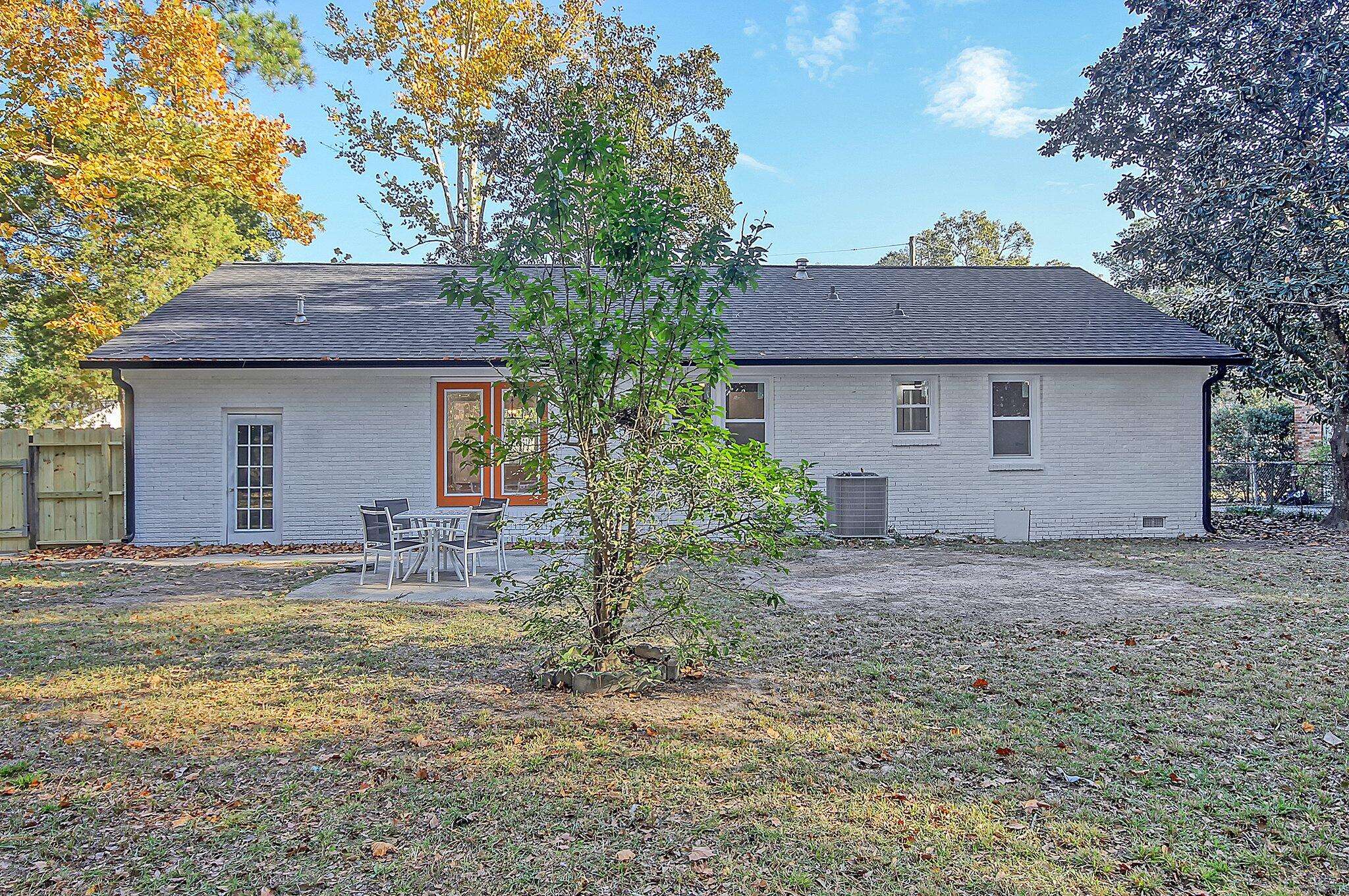 North Charleston, SC 29420,7665 Picardy Pl