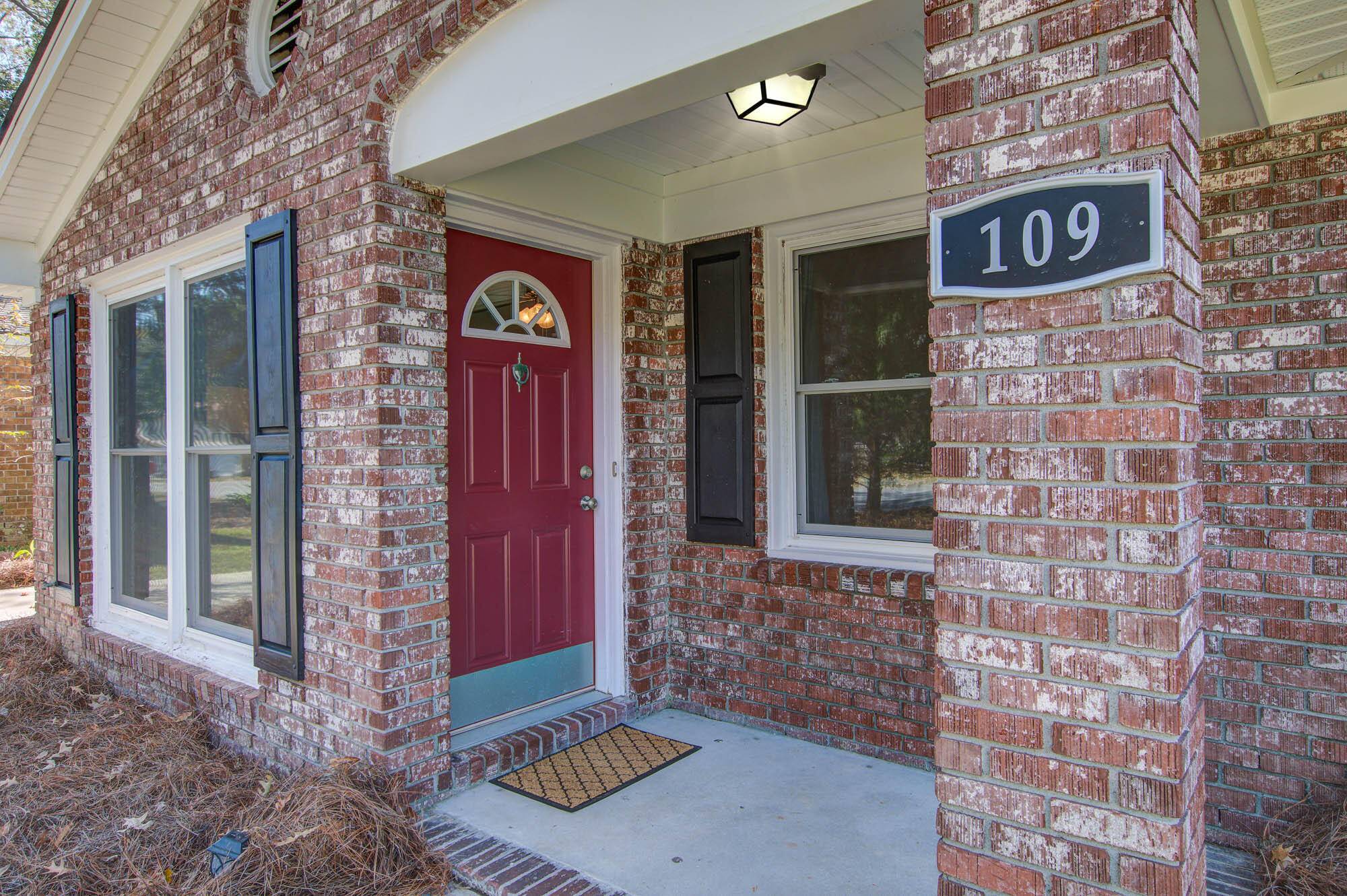 Summerville, SC 29485,109 Sprucewood Dr