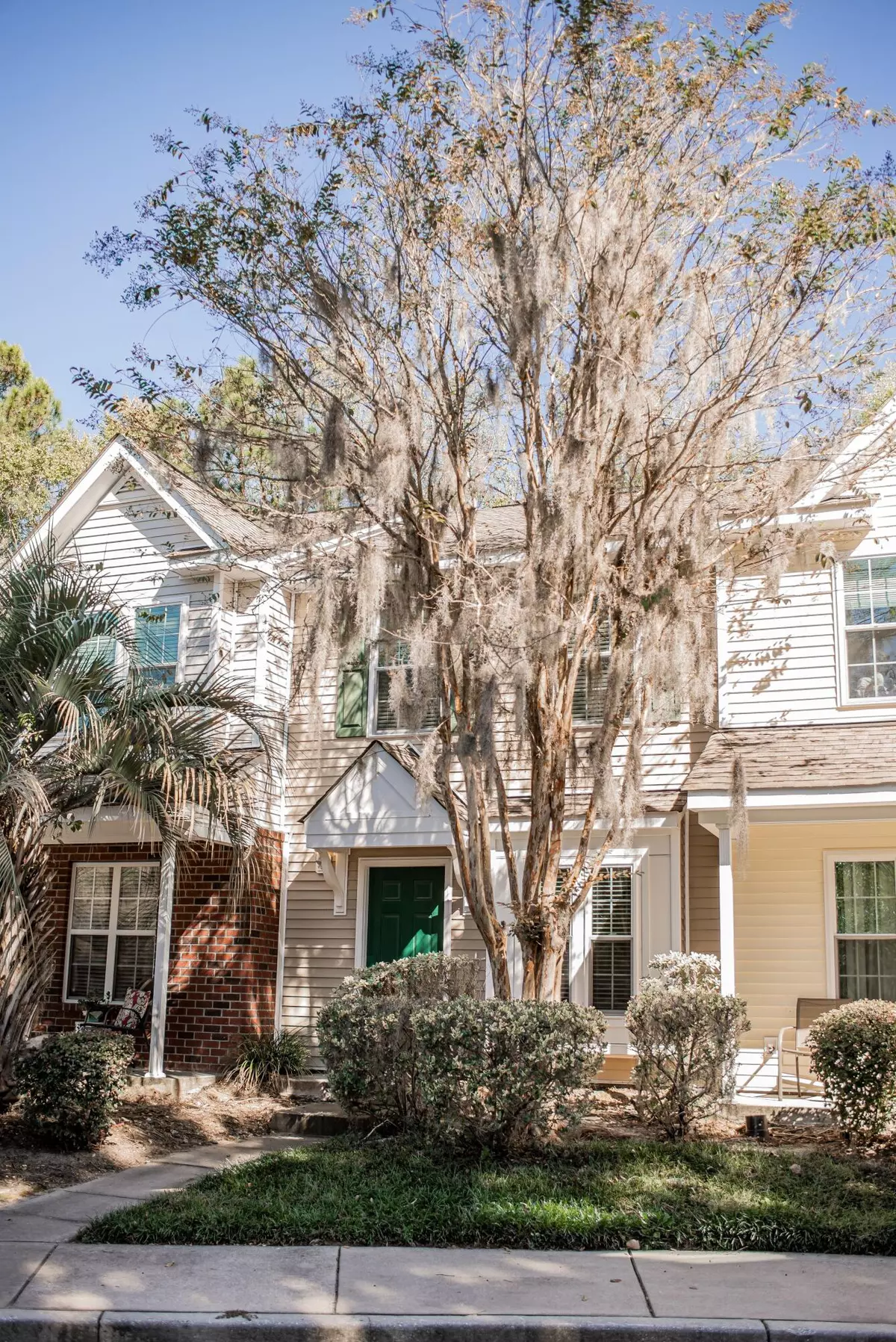 North Charleston, SC 29406,8142 Shadow Oak Dr