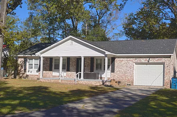 1139 Langdoc St, Moncks Corner, SC 29461