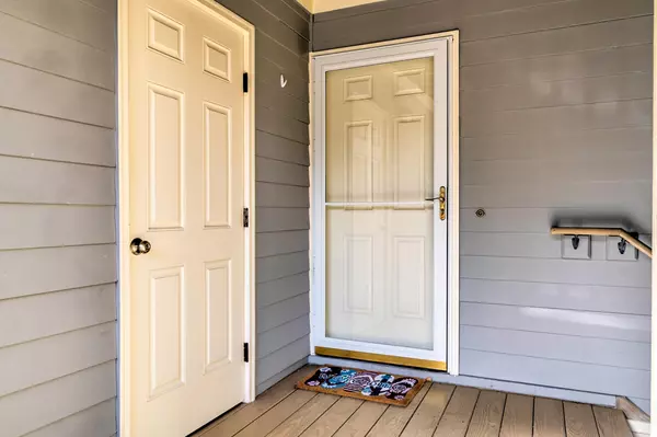 Folly Beach, SC 29439,207 Little Oak Dr