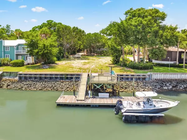 Isle Of Palms, SC 29451,4 Tabby Ln