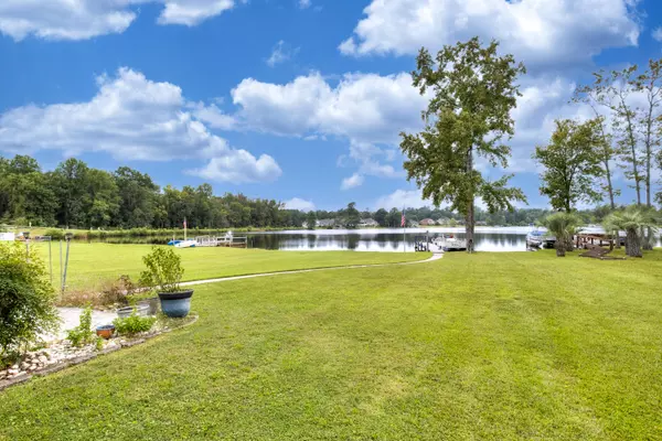 Manning, SC 29102,109 Ridge Lake Dr