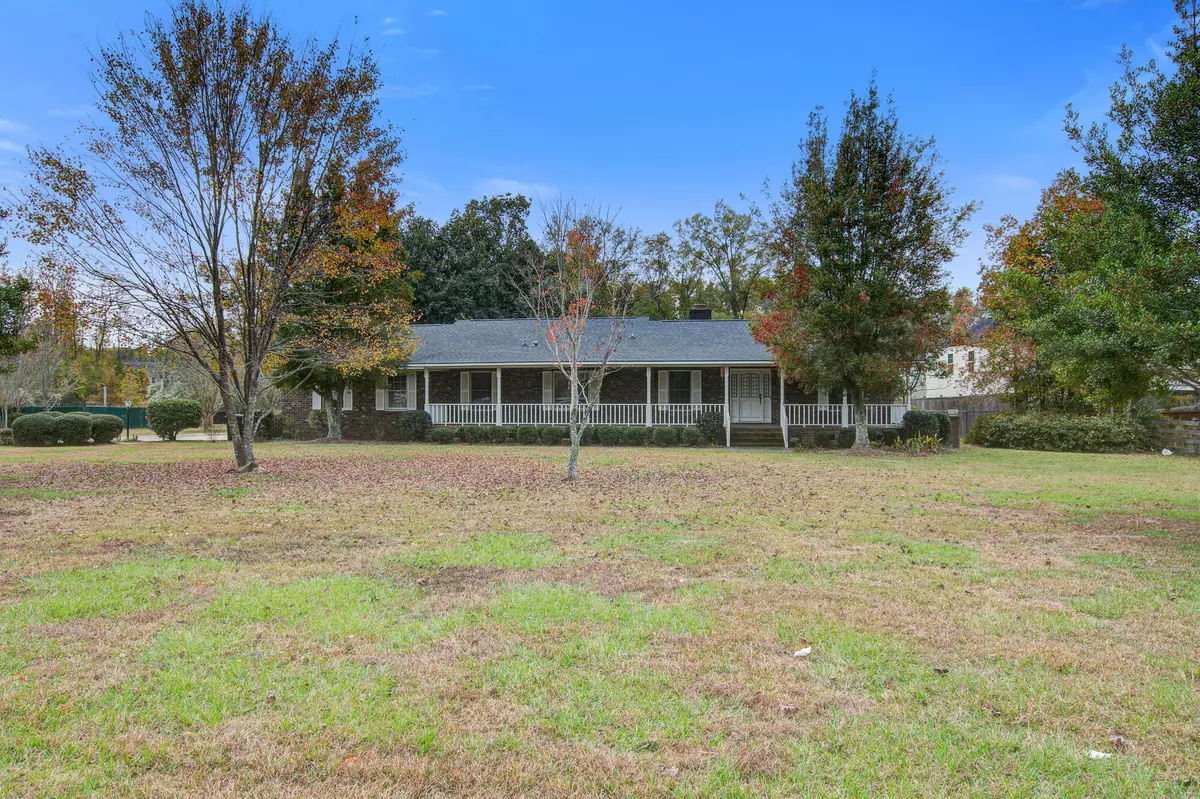 Summerville, SC 29483,429 W Butternut Rd