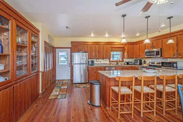 Edisto Beach, SC 29438,3608 Yacht Club Rd