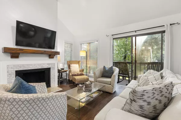 Kiawah Island, SC 29455,4526 Park Lake Dr