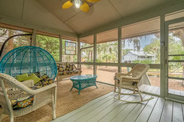 Edisto Beach, SC 29438,897 Fairway Dr