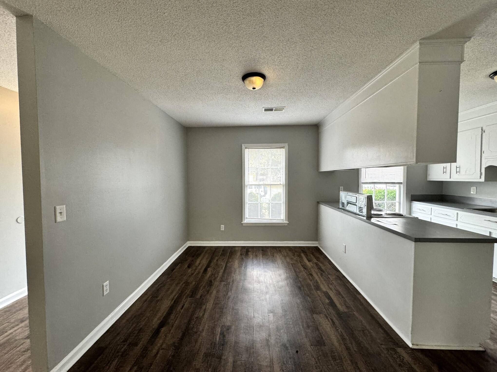 Summerville, SC 29486,104 Tee Pee Ct