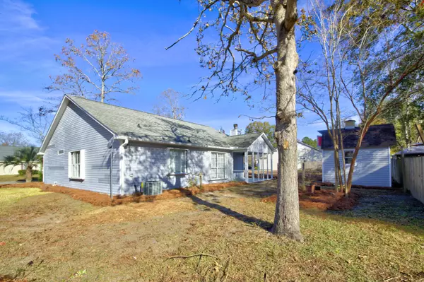 Summerville, SC 29486,102 Hialeah Ct