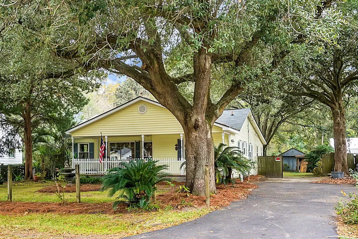 North Charleston, SC 29406,6949 Whitcomb Dr