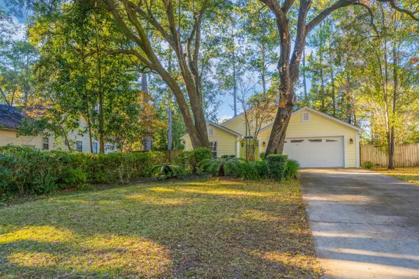 3585 Walkers Ferry Ln, Johns Island, SC 29455