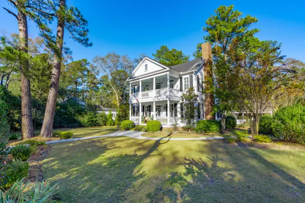 107 E Carolina Ave, Summerville, SC 29483