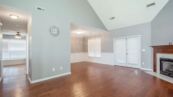 Goose Creek, SC 29445,121 Seneca Cir