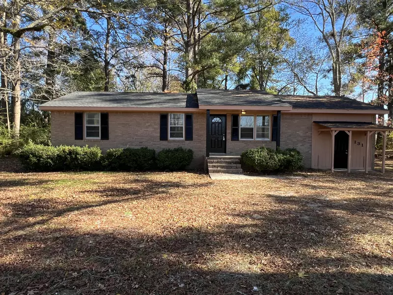 131 Mill St, Harleyville, SC 29448