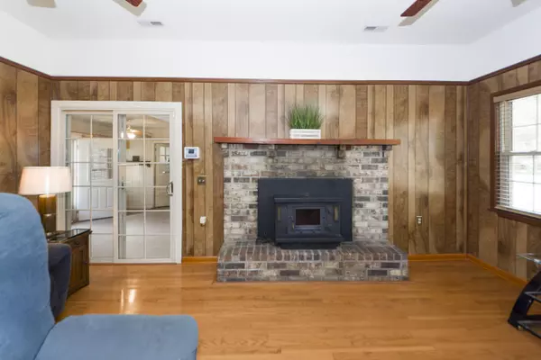 Summerville, SC 29483,201 White Blvd