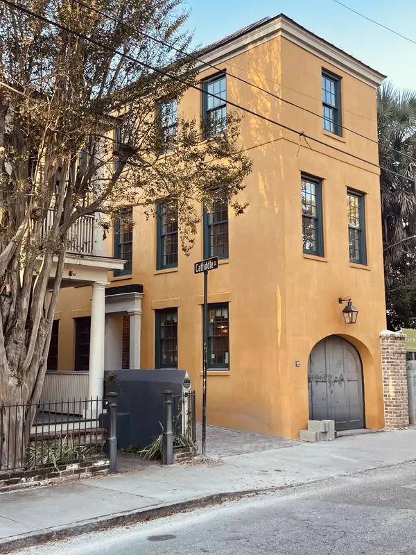 92 Bogard St, Charleston, SC 29403