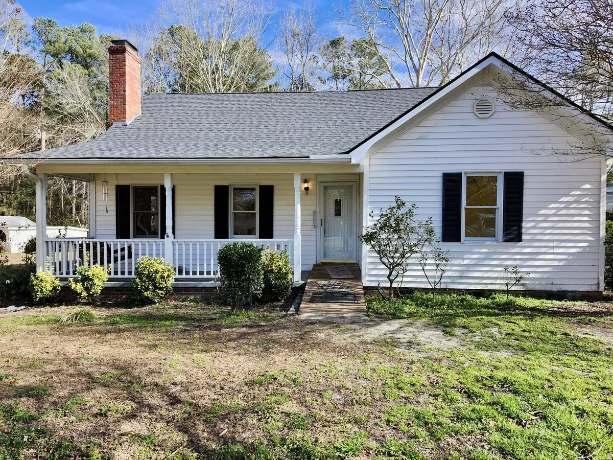 Reevesville, SC 29471,404 Rigby St