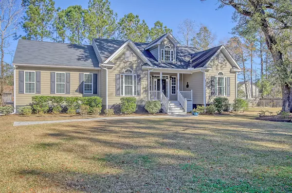 203 Ferry Point Dr, Wando, SC 29492