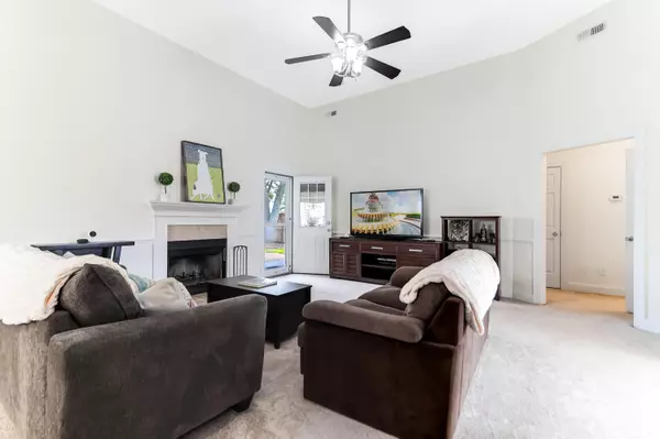 North Charleston, SC 29418,7692 Eagle Lake Rd