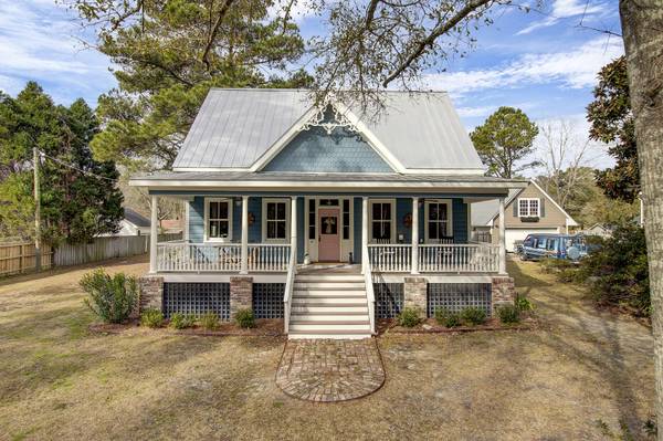 Summerville, SC 29483,408 S Gum St