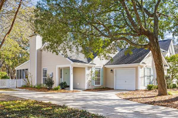 374 Fern House Walk, Mount Pleasant, SC 29464